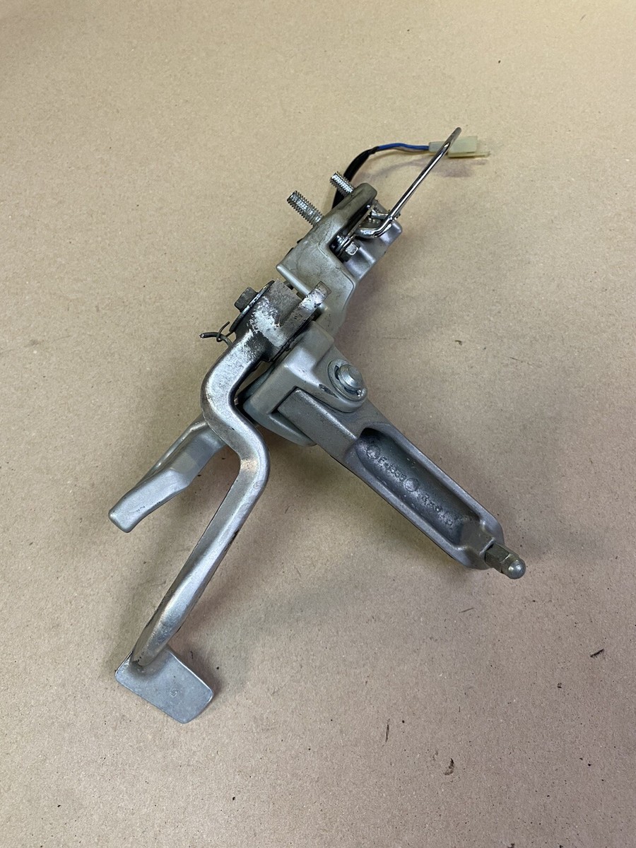 97 98 Kawasaki Ninja Zx11 Right Rearset Rear Set Driver Foot Brake