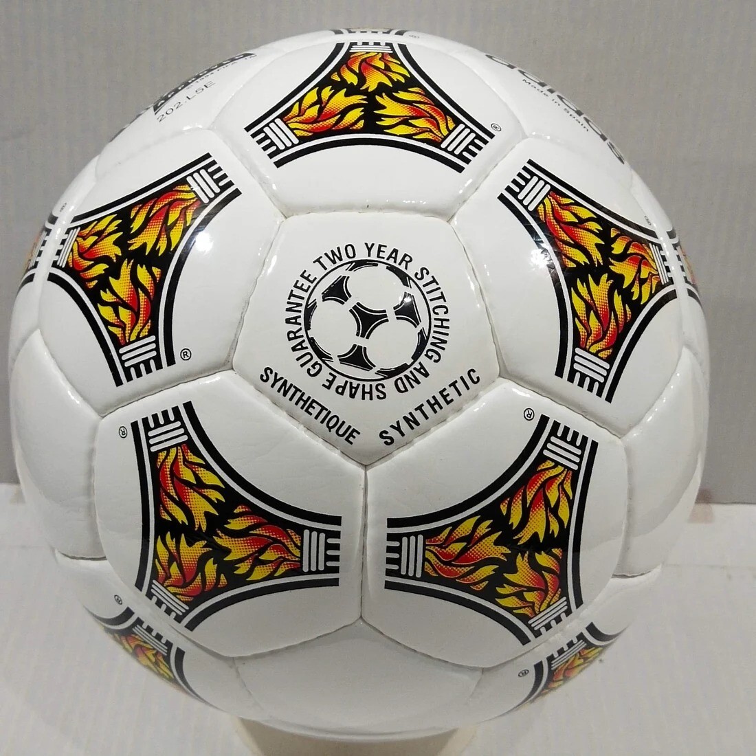 Adidas Questra Olympia FIFA World Cup 1996 Match Ball Soccer Ball