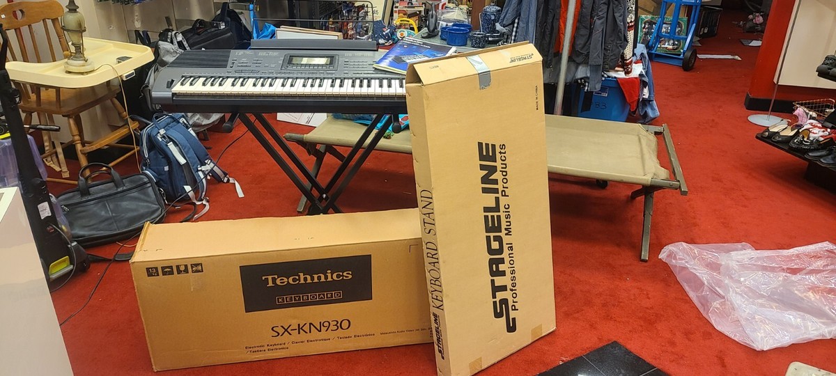 Technics SX-KN930 W/Original Box & Stand Mint Condition! Works