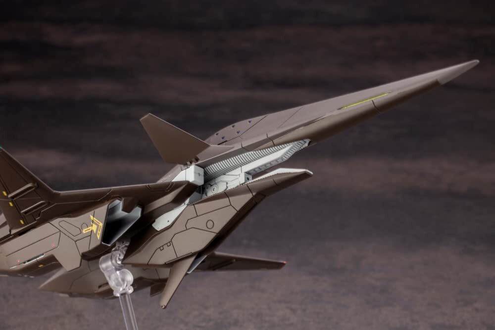 Kotobukiya 1/144 ACE COMBAT ADF-01 For Modelers Edition Plastic
