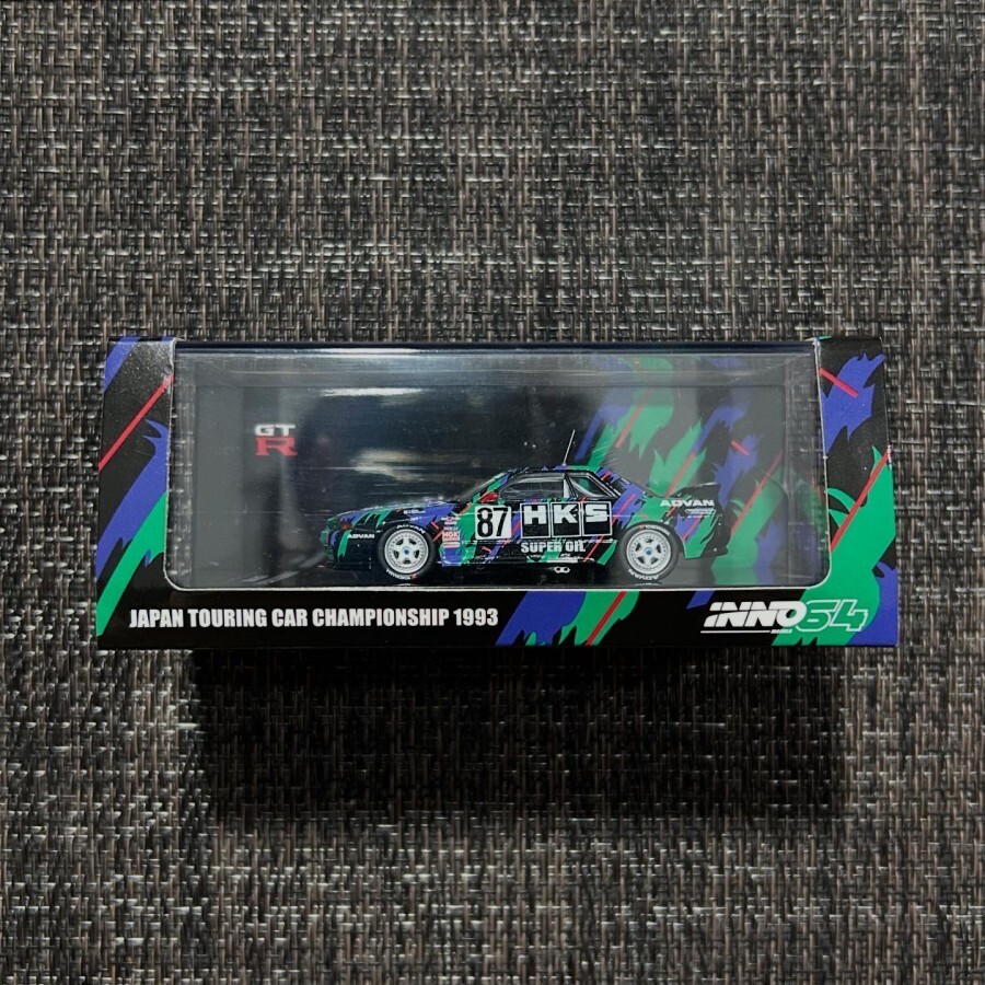 INNO64 1/64 日本ツーリングカー選手権1993 GTR32 HKS INNO64 1/64