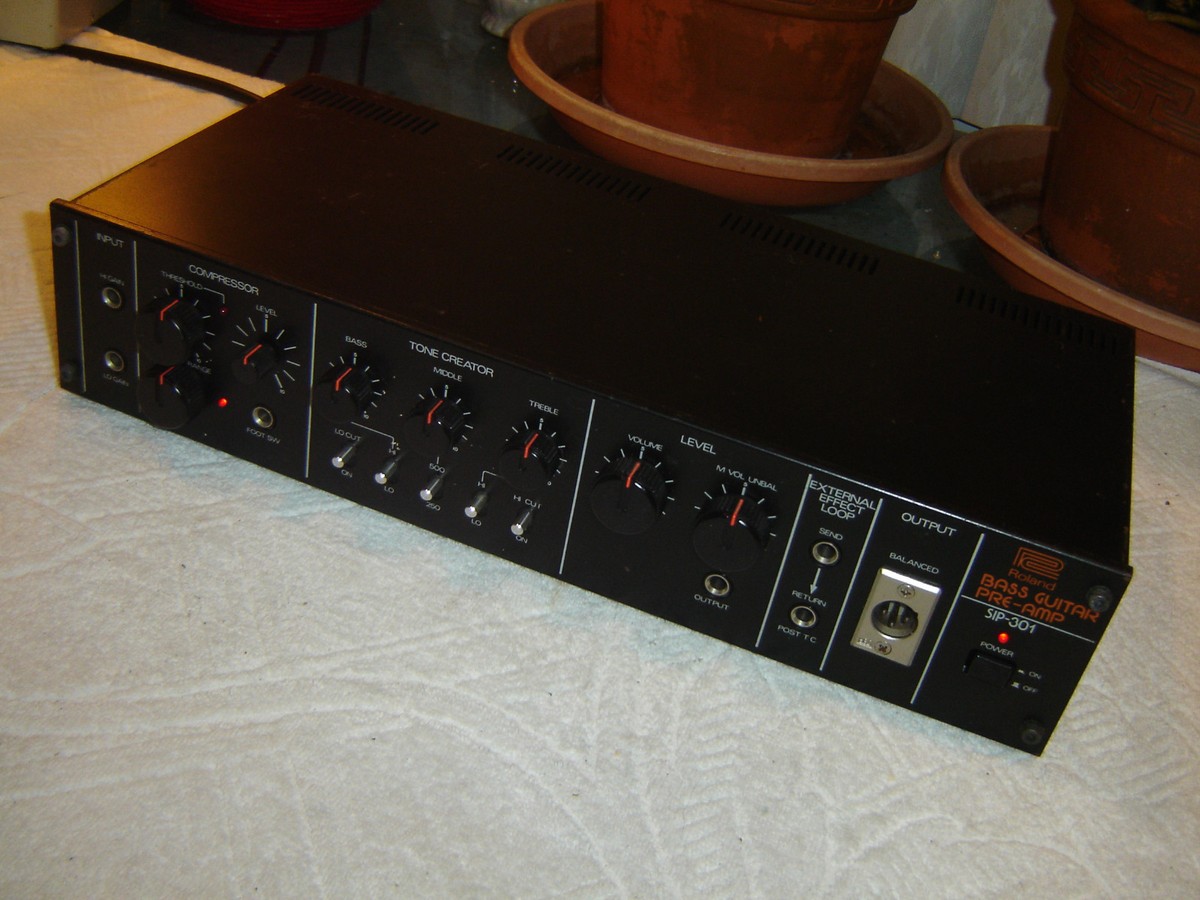 215 Roland ベースギタープリアンプ SIP-301