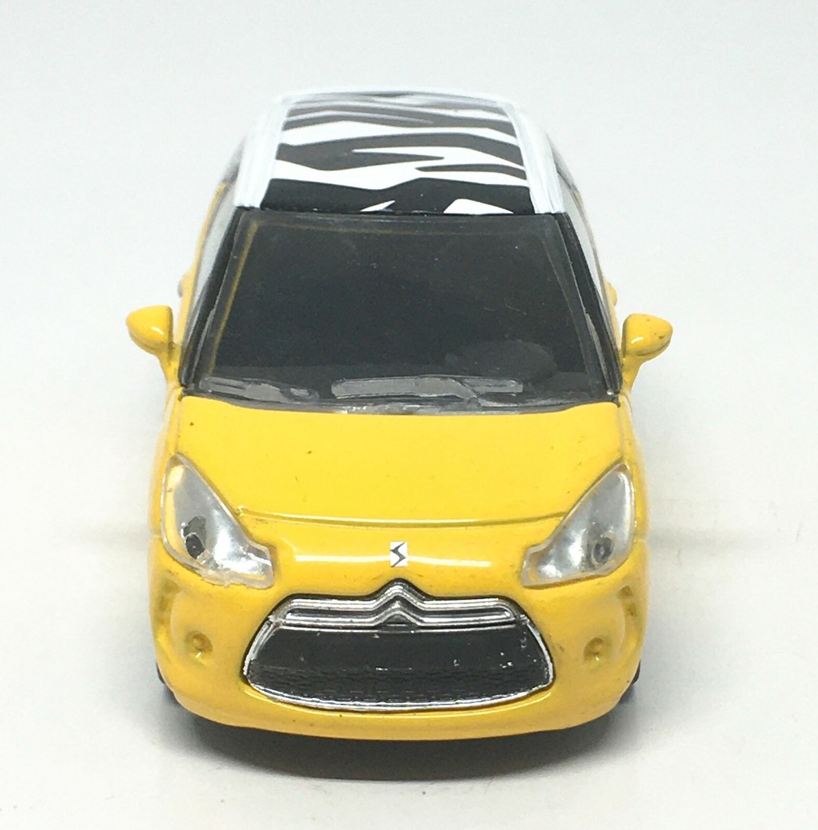 Norev Citroen DS3 Yellow with Zebra Roof 1/64 (3