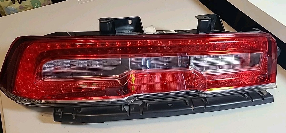 2014 2015 Chevrolet Camaro SS Driver Left Tail Light OEM GM