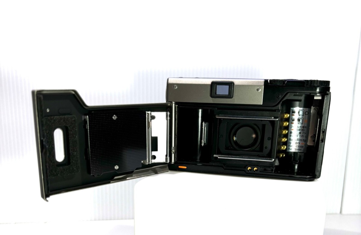 美品 CONTAX T3（ジャンク品） ケース付き CONTAX T3 ジャンク