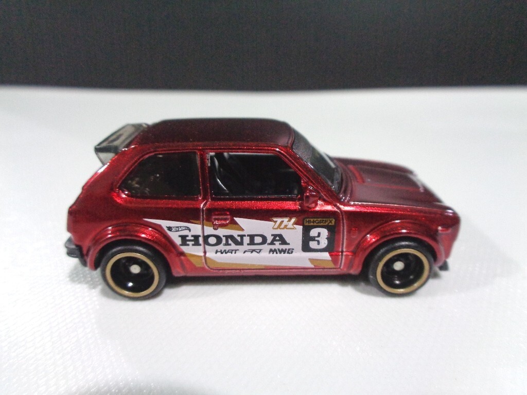 Hot wheels 2025 Super Treasure Hunt '73 Honda Civic Custom Red STH