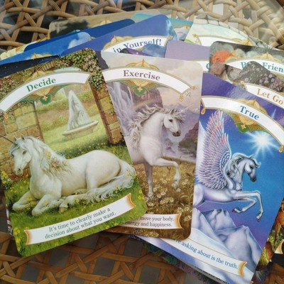 未開封】Magical Unicorns Oracle Cards 未開封】Magical Unicorns