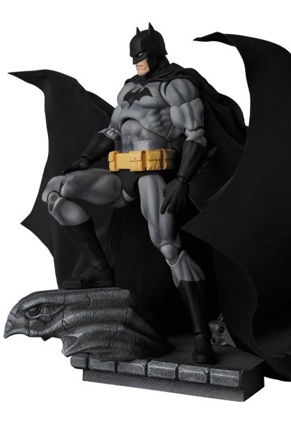 MAFEX No.126 Batman Hush Black Ver. Action Figure Reissue December