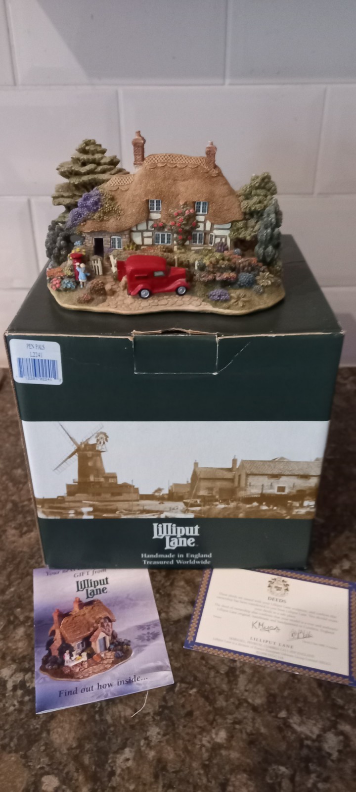 Lilliput Lane - Pen Pals
