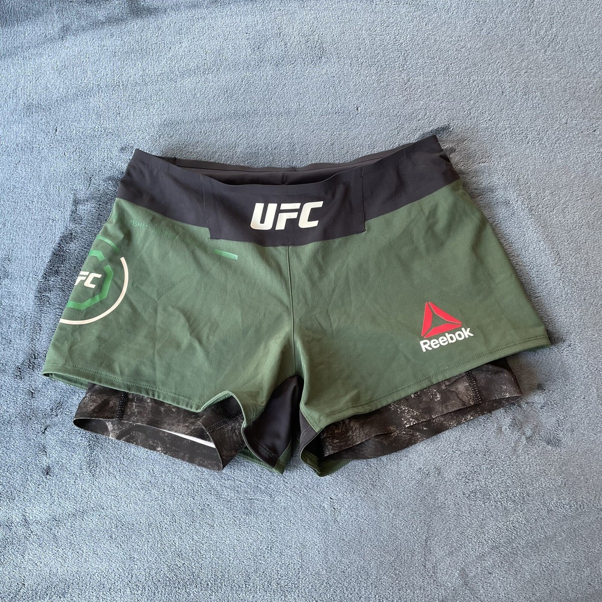 Official Reebok MMA UFC Fight Night Authentic Octagon Shorts Size