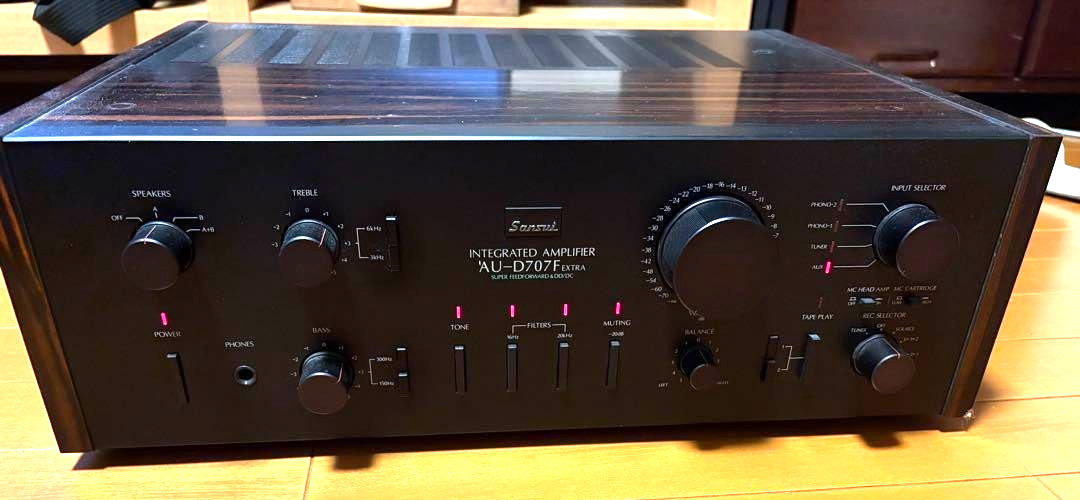 Sansui AU-D707F プリメインアンプジャンク品電源入りません。 Sansui