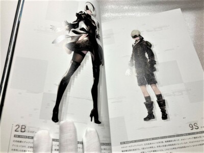 NieR: Automata 【レア】アートブックとフレーム付きアート3点セット