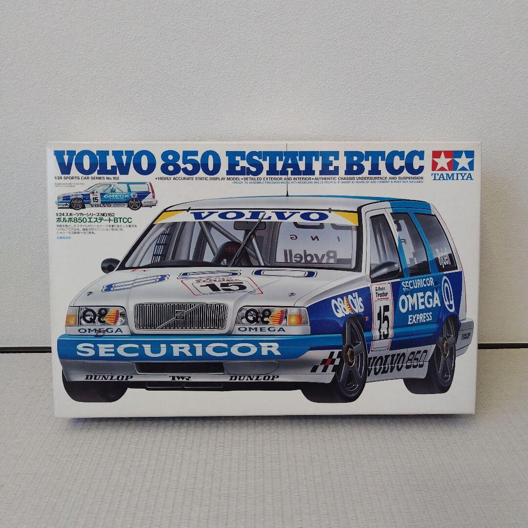 Model Kit Volvo 850 Estate BTCC Display Model TAMIYA 1/24 Scale