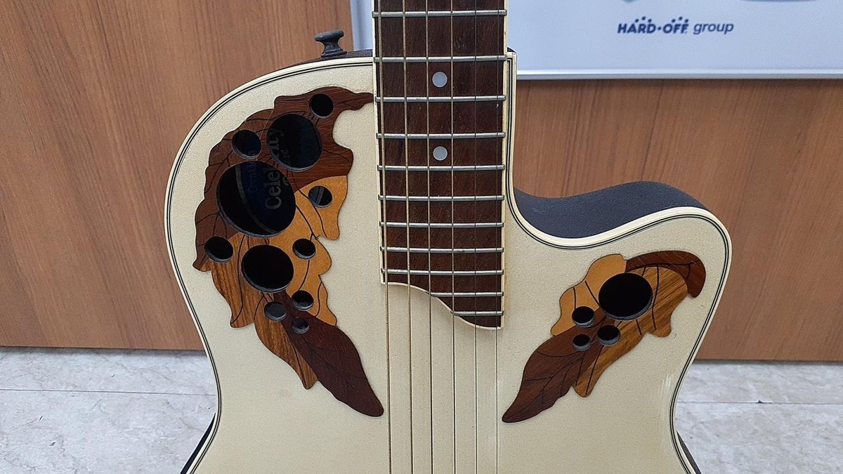 Ovation Celebrity Deluxe CP212 オベーション エレアコ Ovation