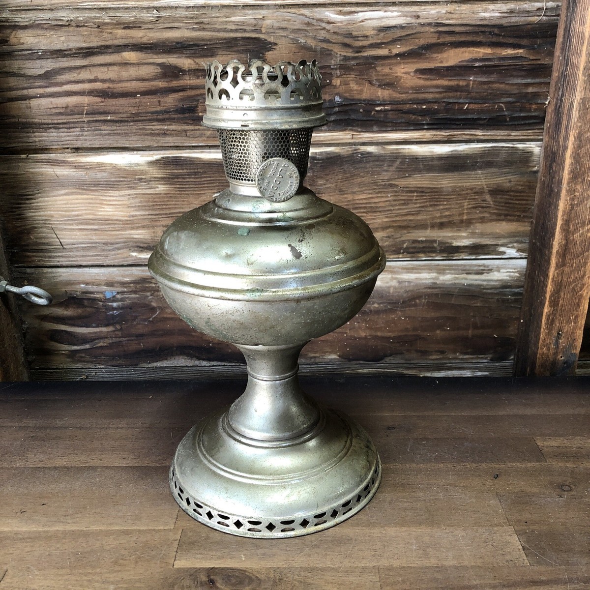 ANTIQUE VINTAGE NICKEL ALADDIN MODEL No.6 KEROSENE OIL LAMP