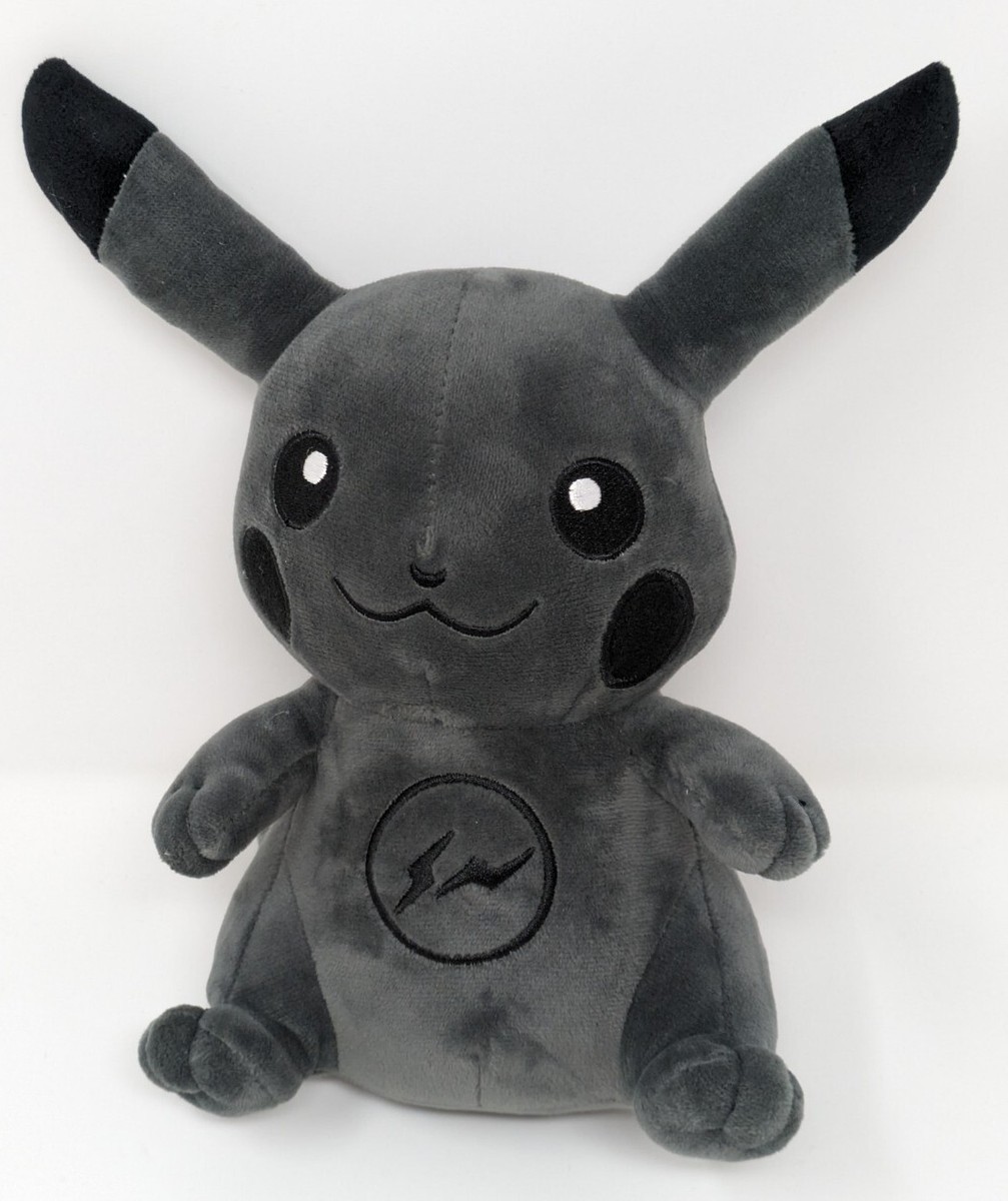 サンダーボルトピカチュウぬいぐるみフラグメント FRAGMENT DESIGN