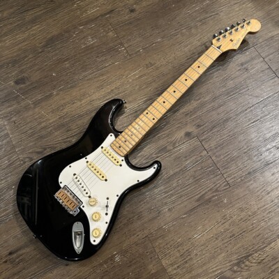 超美品 Fender Japan ST-43J CAR ストラトキャスター Fender Japan ST