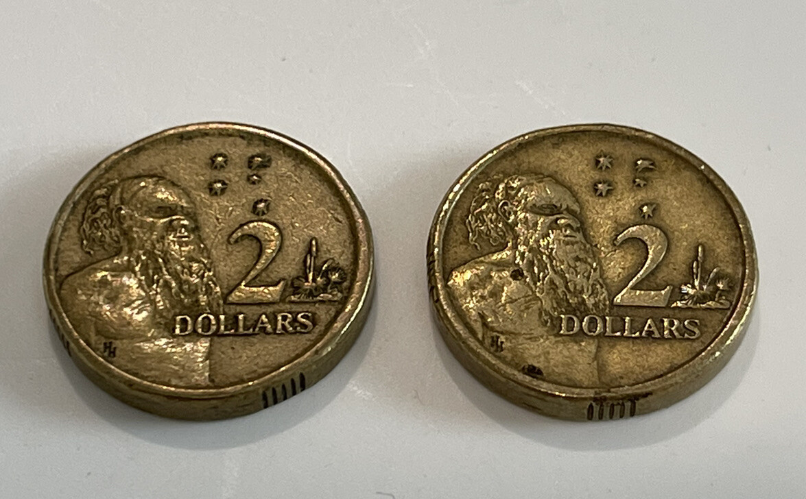 2) 1988/1989 Australian 2 DOLLAR COIN EXCELLENT CONDITION HH Queen