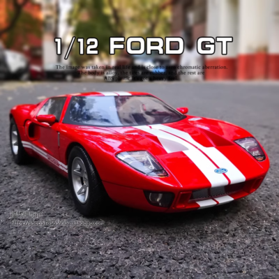 Motormax Red Ford GT40 model figure, Race Car Model, 1:12 Alloy