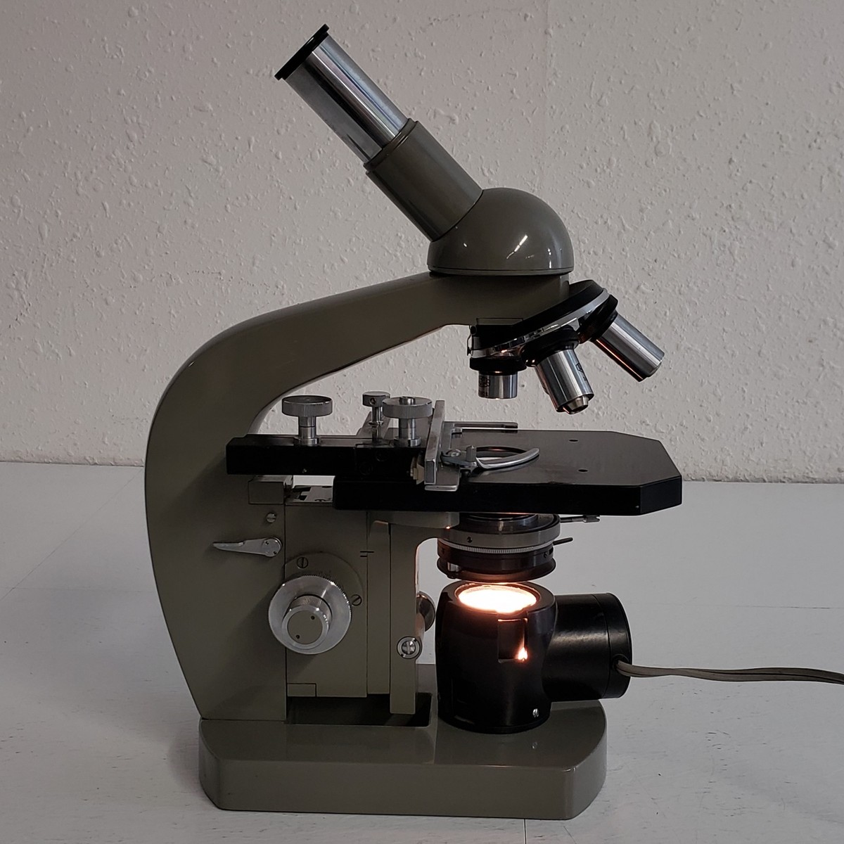 Tested Vintage Olympus Tokyo Monocular Microscope With Illuminator