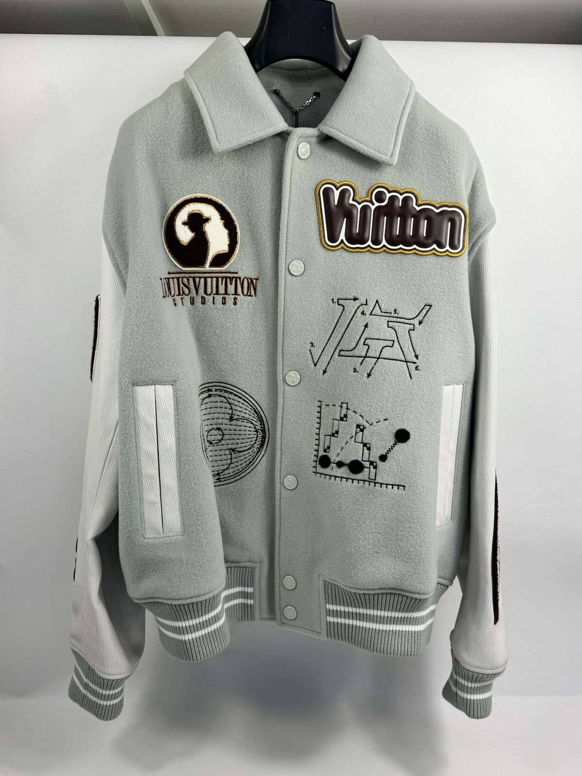 VARSITY JACKET (Light Gray) ずとまよXL