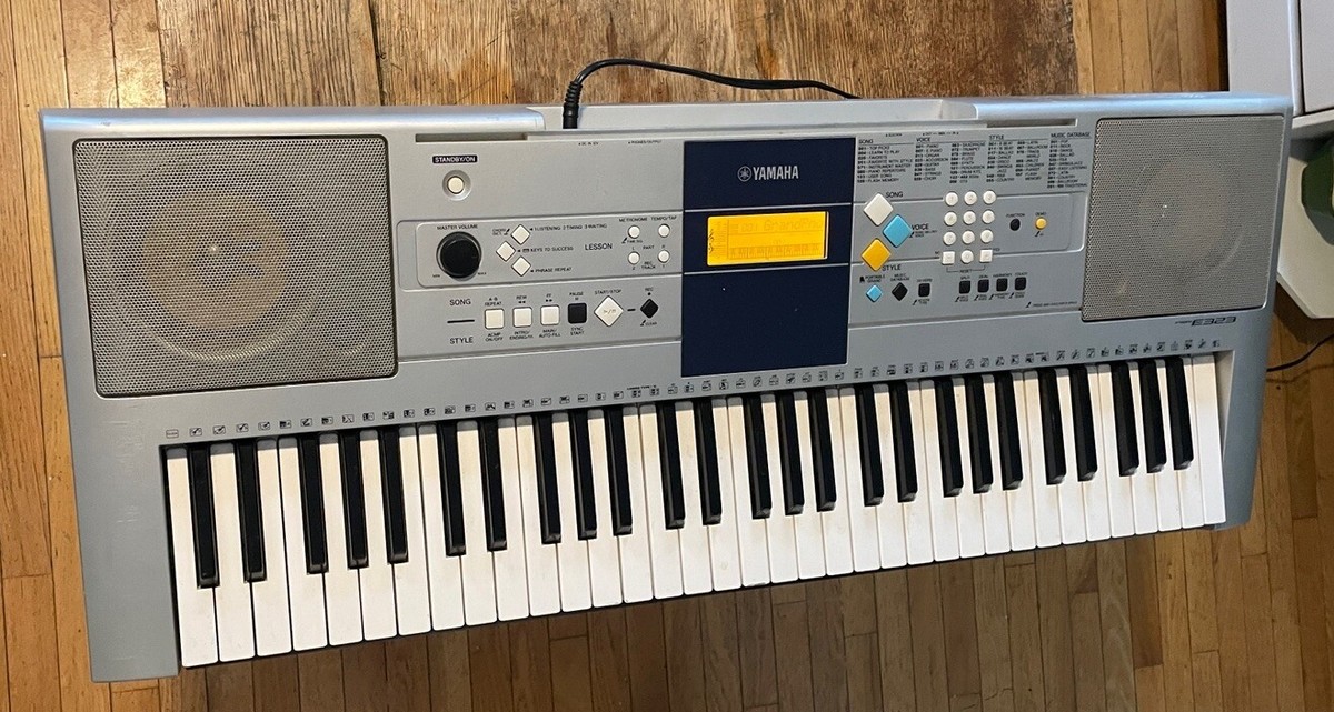 ヤマハ電子ピアノ PSR-E323 専用スタンド、椅子付き