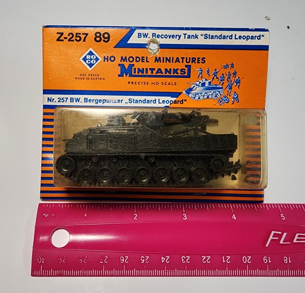 Roco Minitanks Z-257 89 Recovery Tank Standard Leopard HO Plastic