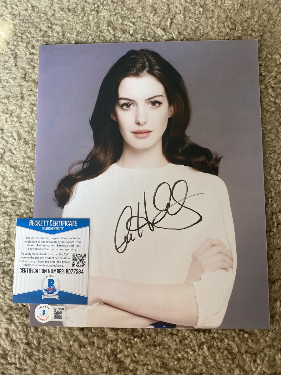 Anne Hathaway Signed Autographed 8x10 Photo Beckett BAS COA | eBay