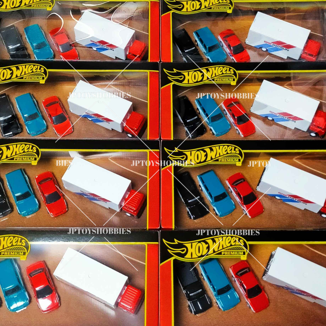 Hot Wheels Premium Collector Set BRE Datsun, Nissan Sentra, Sakura