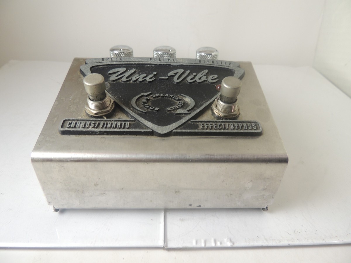 Dunlop UV-1 Uni-Vibe Stereo Chorus & Vibrato Effects Pedal Univibe