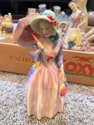 Royal Doulton Miss Demure Vintage 7.5