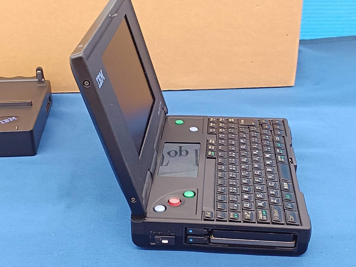 IBM PalmTop PC 110 Type 2431-YDW ジャンク ディスプレイ破損あり IBM