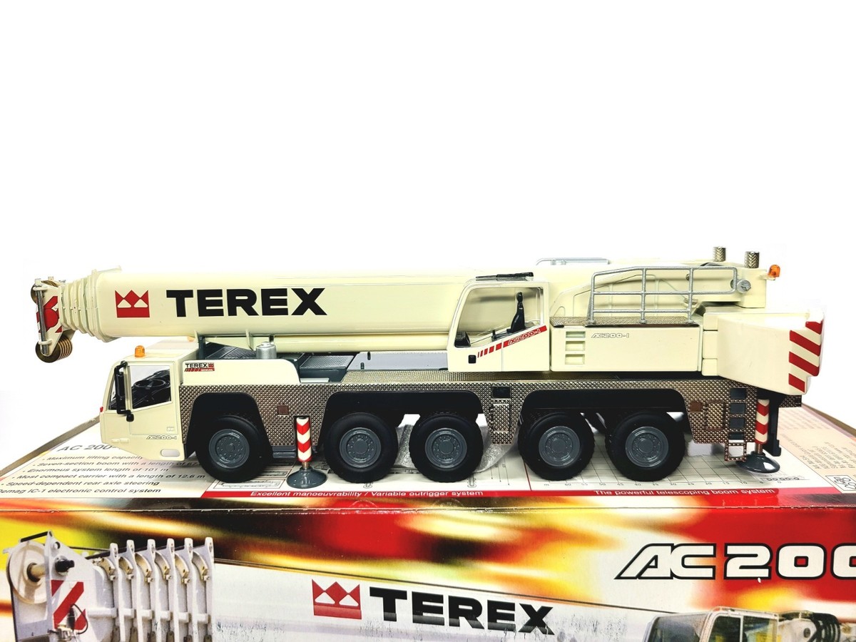 1/50 ミニカー クレーン車 TEREX 1/50 レア テレックスデマグ AC200-1 建機