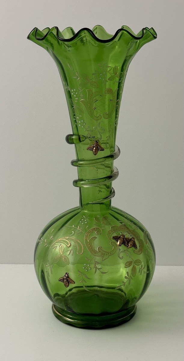 モーゼル クリスタル 赤色 鹿彫刻 八角形 花瓶 モーゼル 花瓶 モーゼル