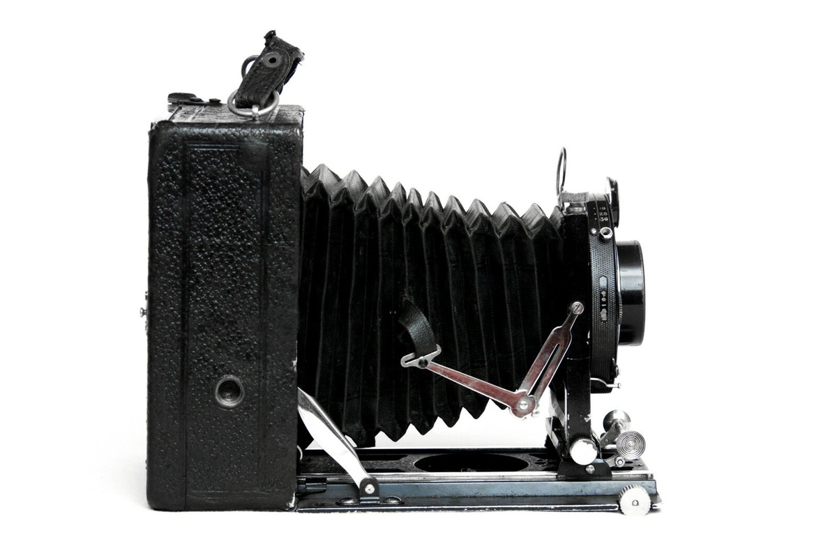 1920s Voigtlander Bergheil Camera with HELIAR LENS 15cm 150mm 4.5