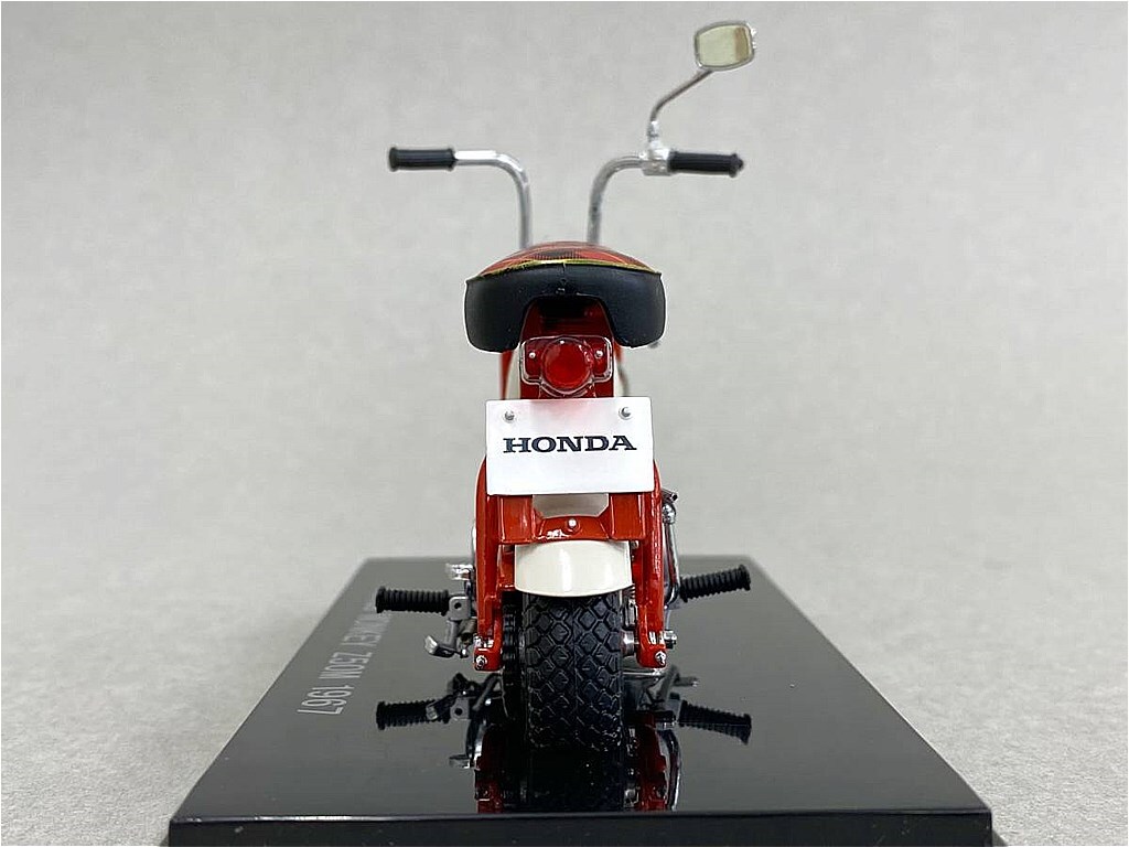 No4バイクミニカー1/10 Honda MONKEY Z50M 1967 EBBRO 1/10 Scale