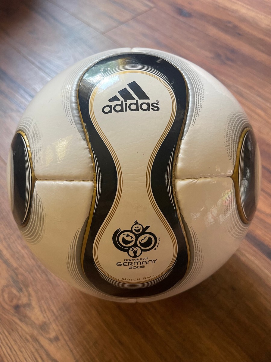 adidas +TEAMGEIST 2006 FIFA ワールドカップ 公式球 未使用 adidas