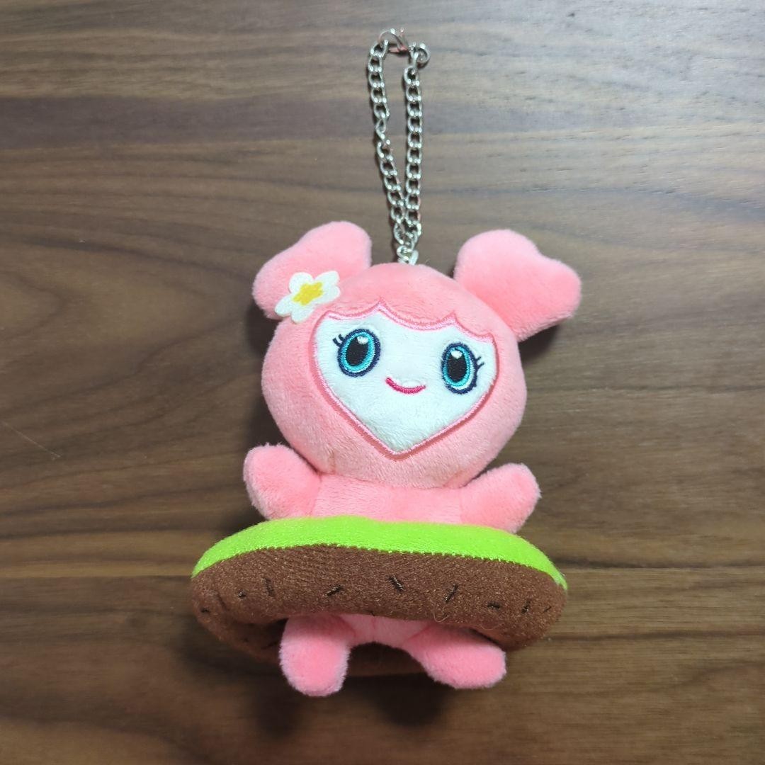 TWICE Lovelys MOVELY Official Bag Charm JYP JAPAN POPUP STORE 2023