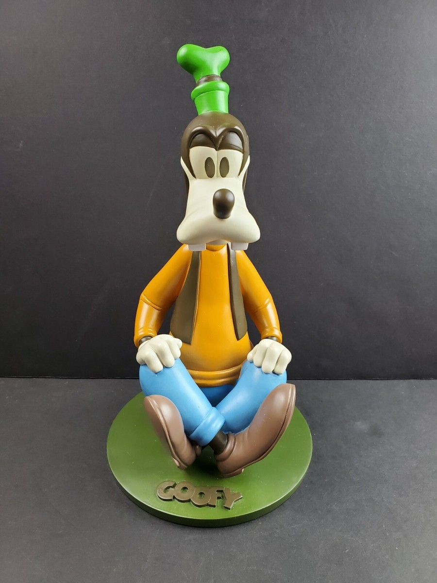 Disney Direct Shopping BIG Goofy Figure Statue 13