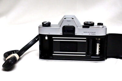 Rolleiflex SL35 with Carl Zeiss planar 50mm f/1.8 lens MADE IN