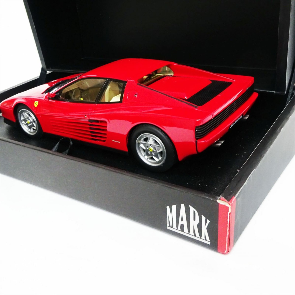 MARK 1/18 フェラーリ テスタロッサ 1989 レッド ホビージャパン Hobby