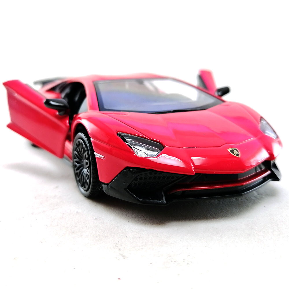 Lamborghini Aventador SV Coupe Die-Cast Model Toy Car RMZ City 1
