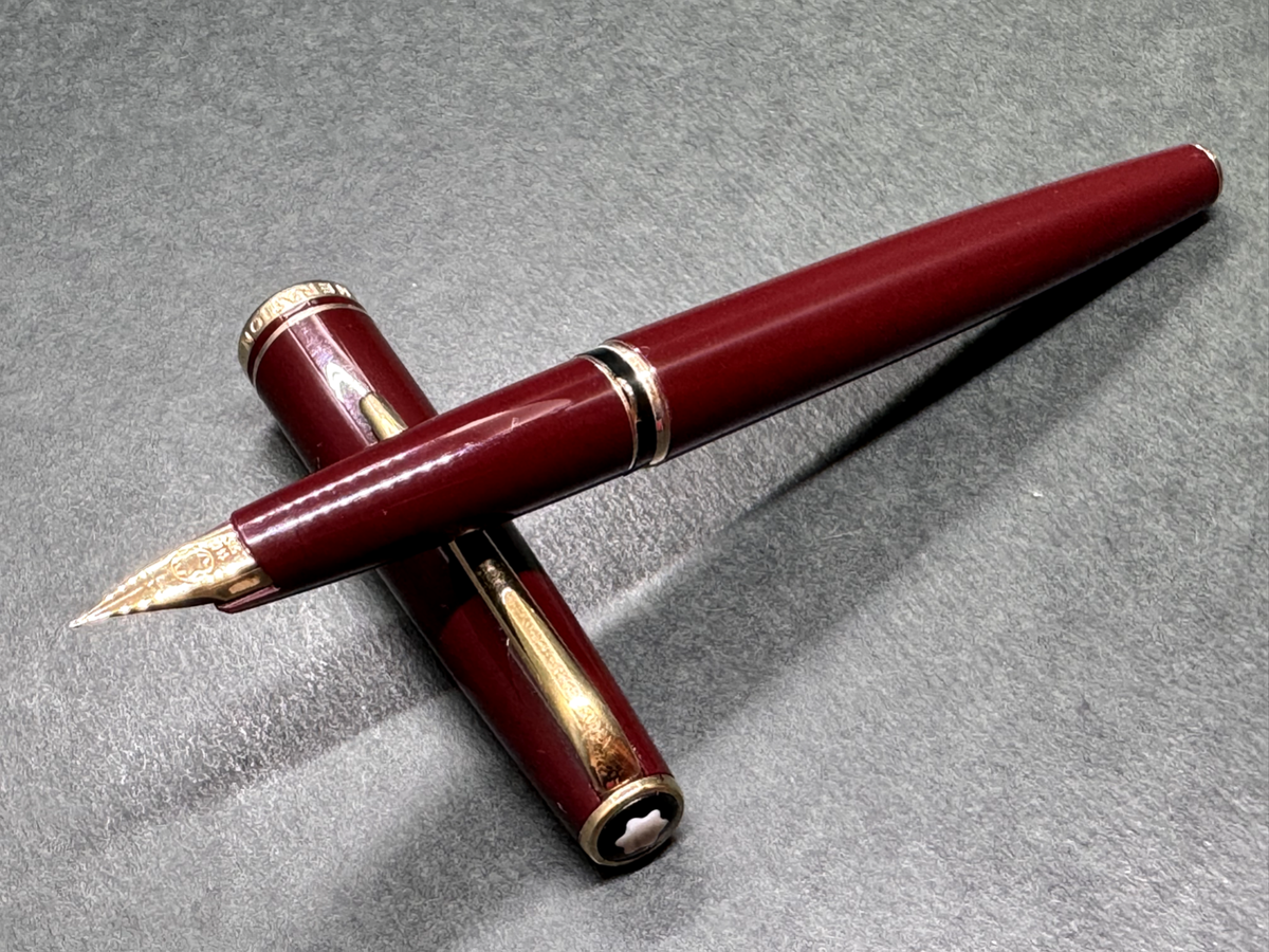 MONTBLANC GENERATION Burgundy Bordeaux GT Vintage Fountain Pen 14K