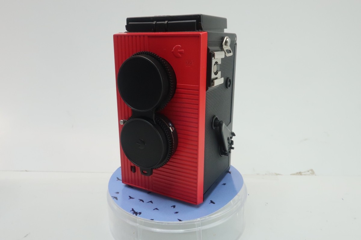 Superheadz Blackbird Fly 35mm Twin Lens Reflex Camera - Red