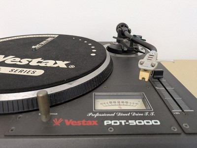 Vestax プロフェッショナルDJターンテーブル PDT-5000 ① Vestax PDT