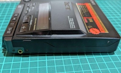 Sony Discman D-Z555 w/adapter,case Compact disc player From Japan