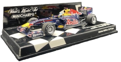 ミニチャンプス 1/43 レッドブル RB9 ベッテル 2013バーレーン優勝