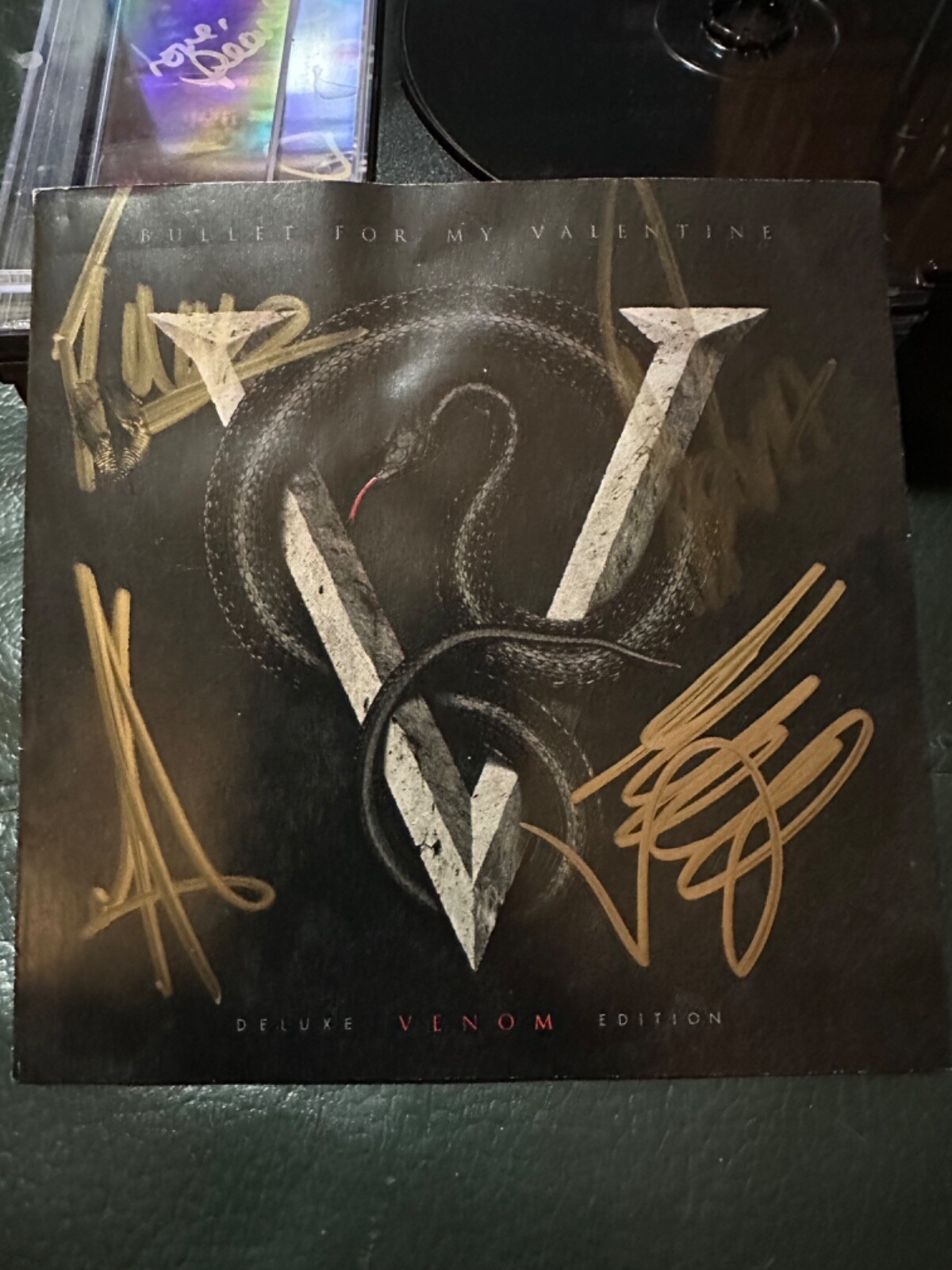 Bullet For My Valentine メンバー直筆サイン入りTシャツ