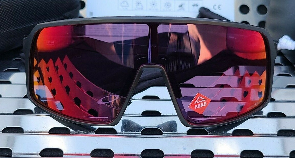 New Oakley SUTRO 9406-0837 Sunglasses Matte Black w/Prizm Road