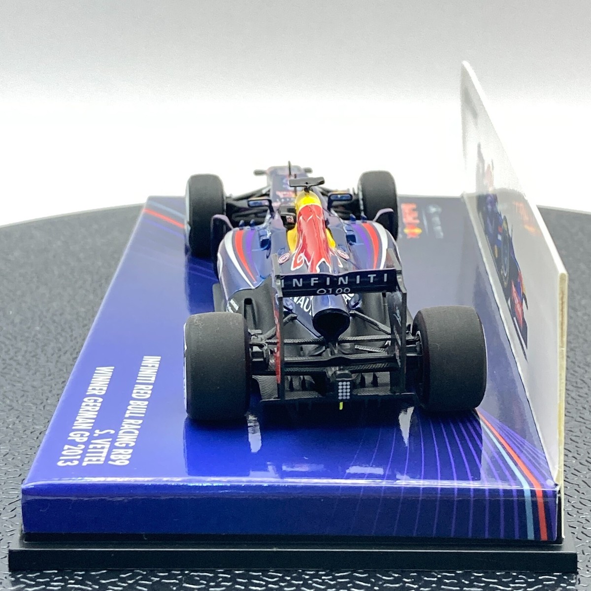 MINICHAMPS 1/43 Infiniti Red Bull RB9 Sebastian Vettel 2013 German